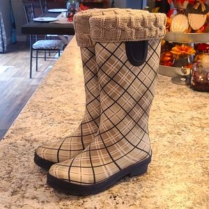 Women's Rainboots size 8